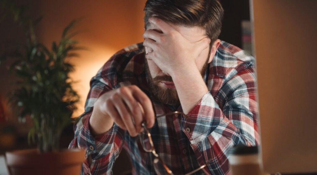 Why Does My Boyfriend Hate Me? 15 Possible Reasons I Love Romance